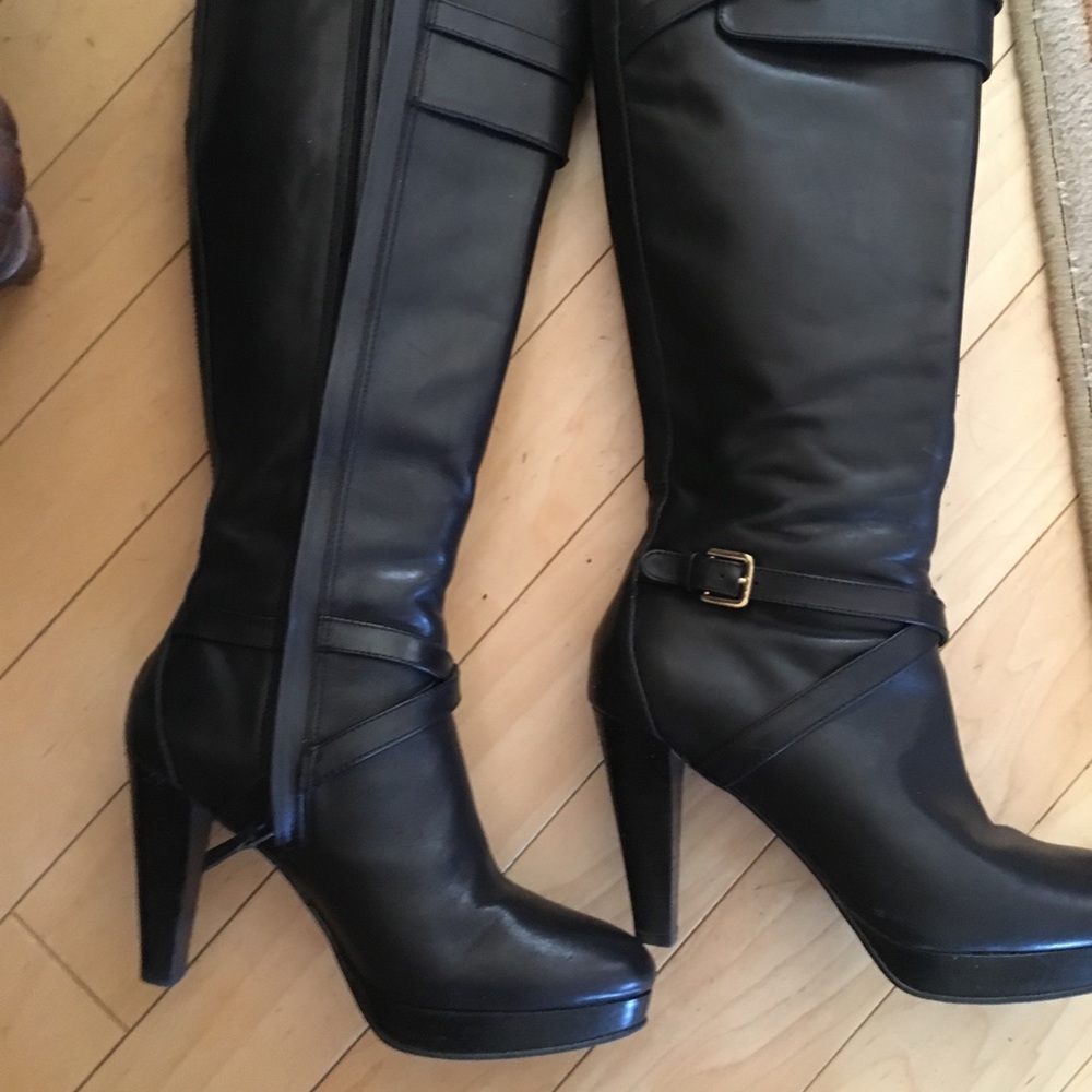 Beautiful Black heeled boots